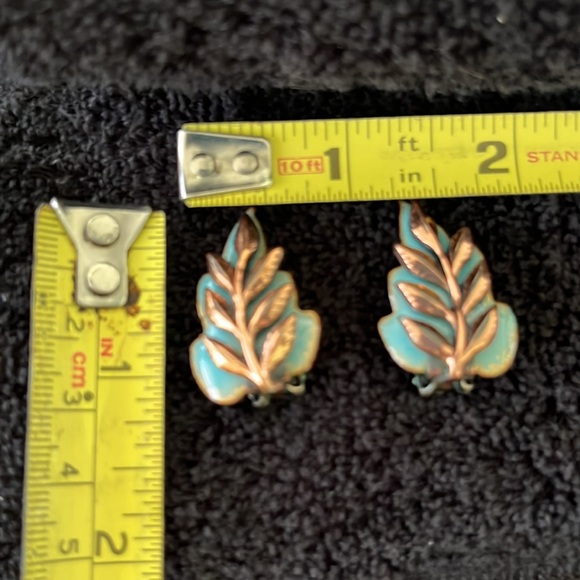 Vintage Matisse Copper Tone and Blue Clip On Earrings - Picture 3 of 3